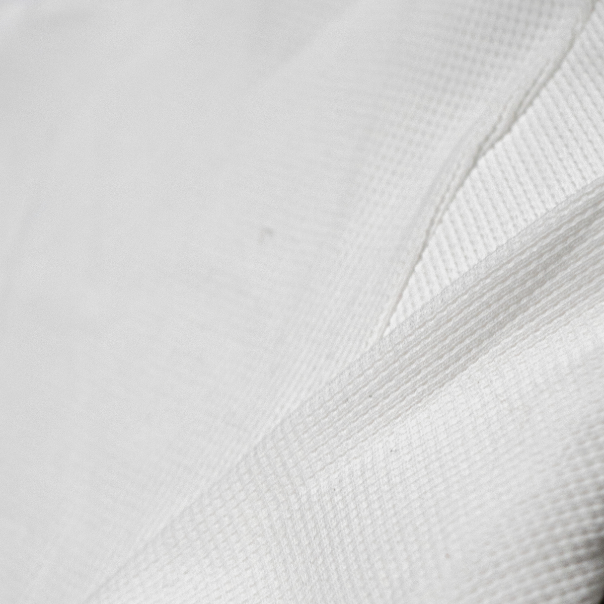 Cold Game Turtleneck (White)